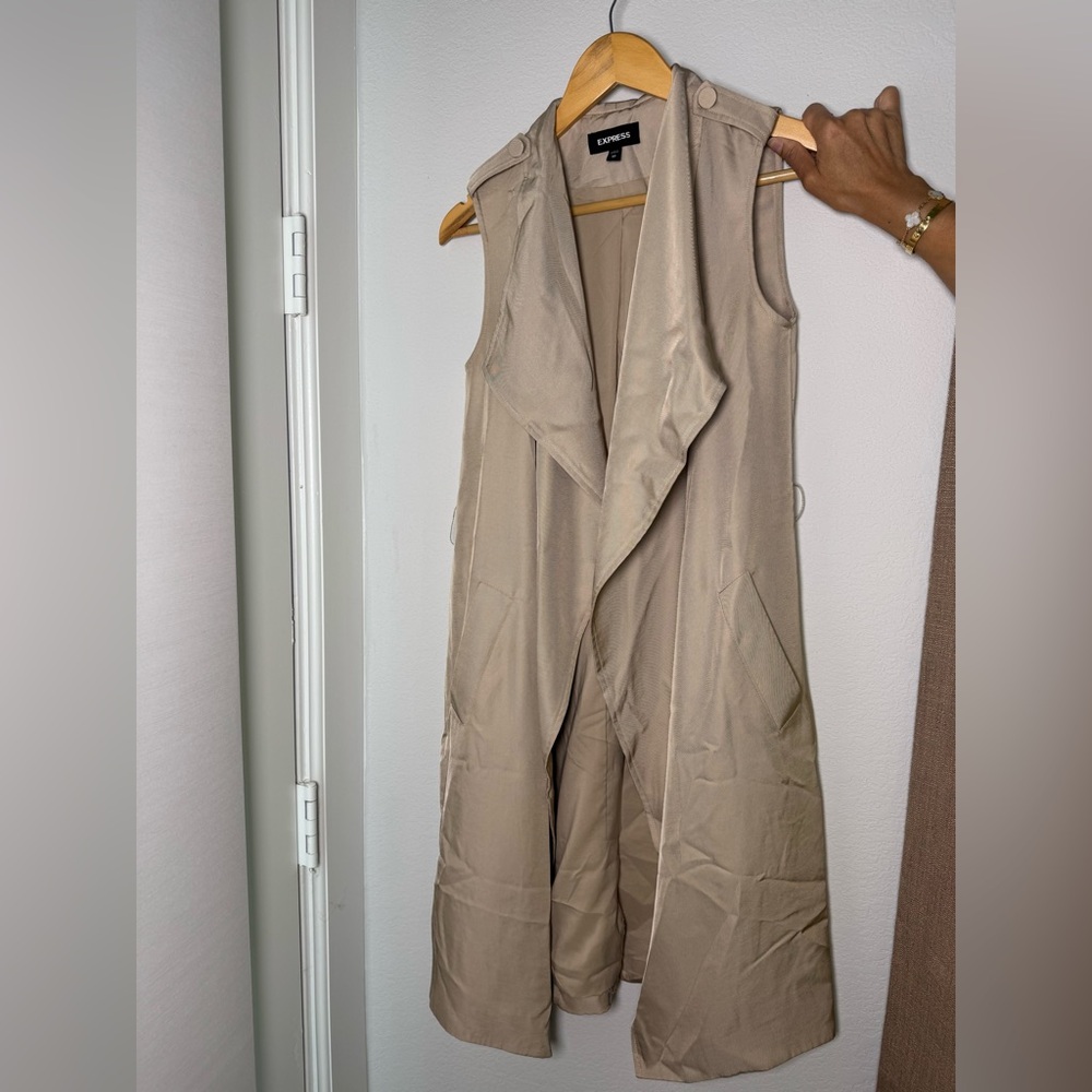 Express Tan Sleeveless Relaxed Silhouette